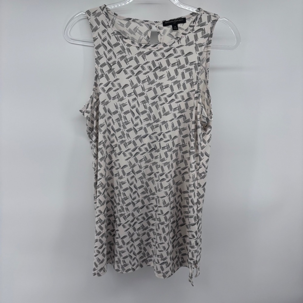 Banana Republic Women's Sleeveless Top Cream Black Geometric Print Medium